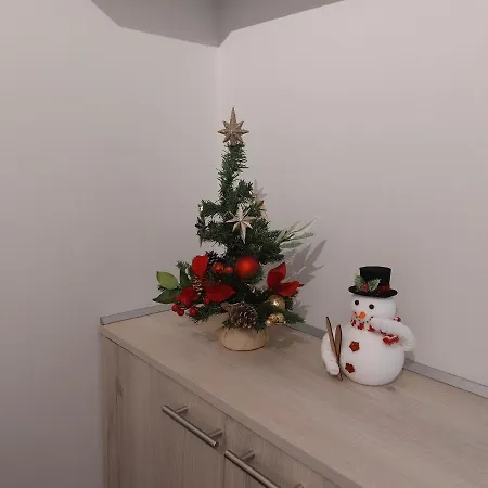 Chara's - Downtown Relaxation Apartment