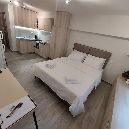 Chara's - Downtown Relaxation