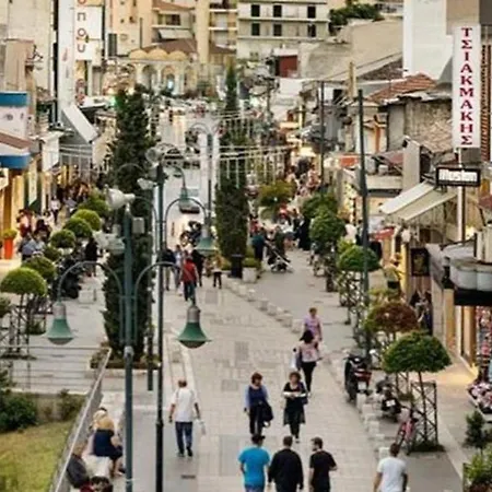 Chara's - Downtown Relaxation * Larissa