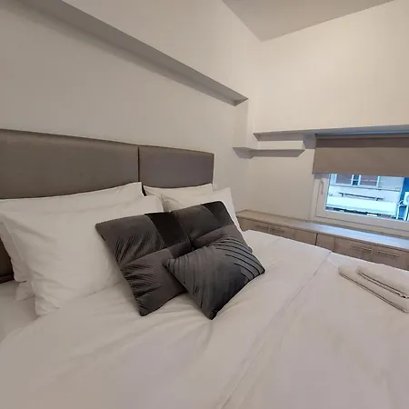 Chara's - Downtown Relaxation *