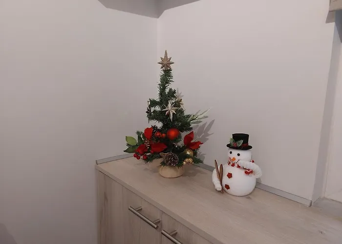 Chara's - Downtown Relaxation Apartment